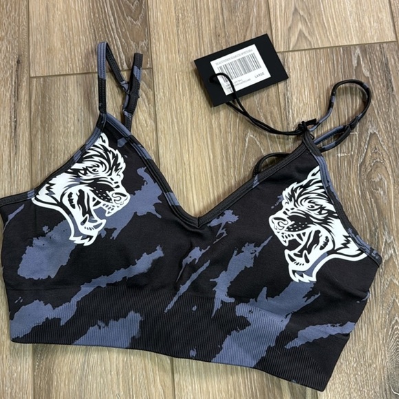 Darc Sport Seamless Sports Bra - Picture 5 of 6